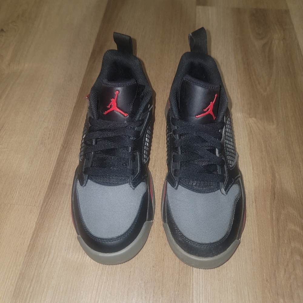 Nike air jordan size 4.5 youth